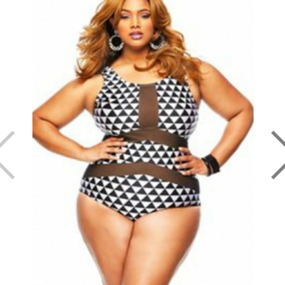 Plus Size Mesh Insert Trigon Print Teddy Swimsuit